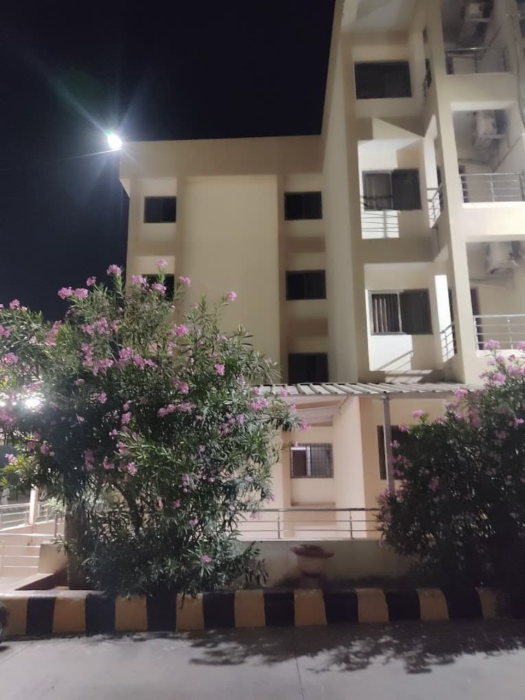 Clean Budget Dormitory Room Interior Somnath